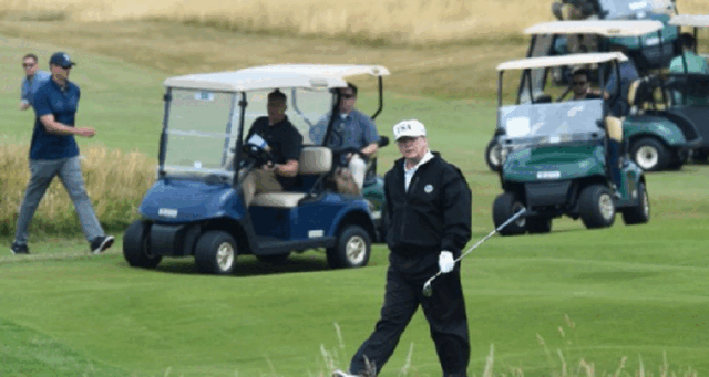 Trump la golf, NORAD interceptează două avioane