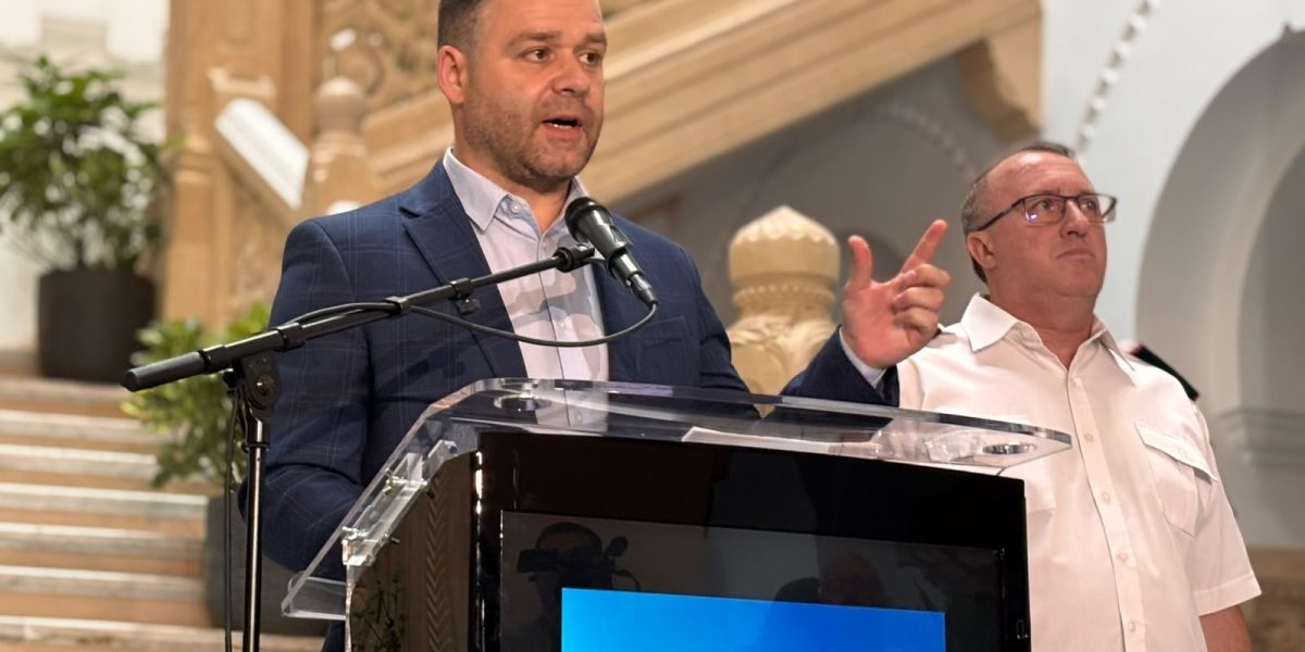 Ciucu: Senzori seismici în blocurile avariate din Rahova