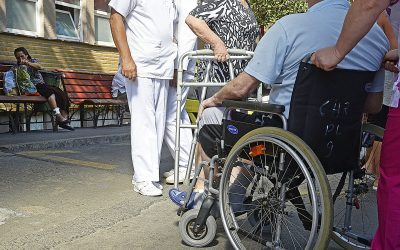 Invenție italiană: Paraplegici merg din nou!