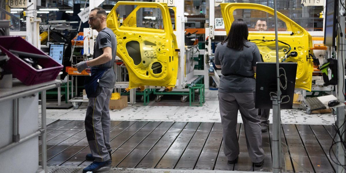 Industria auto, semnal de alarmă pentru Europa