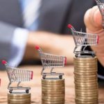România, singura economie ECE în recesiune 2026: Farmaceuticele trag, retailul suferă