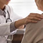 Românii, blocați de bani și distanță: Ani fără medic