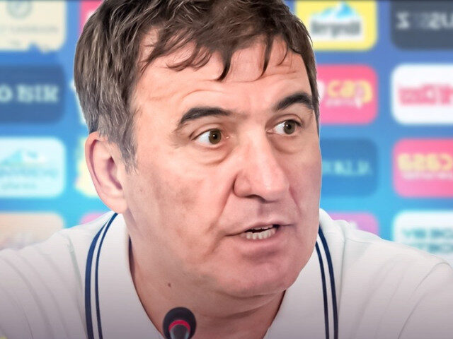 Hagi, iritat la conferință: Nu fac eu așa ceva
