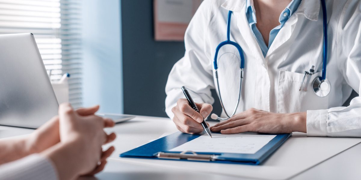 Medicul recomandă analize pe vârstă: Prevenție inteligentă