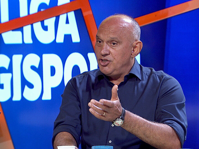 Prunea aruncă BOMBA: Nume neașteptat pentru FCSB. Dumitrescu, uimit