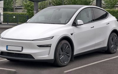 Tesla ascunde detalii cruciale din accidentul mortal