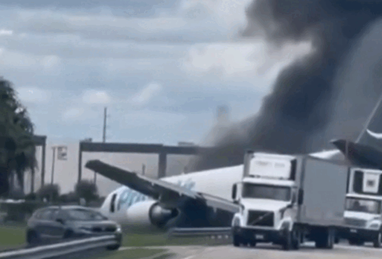 Amazon, tragedie în Miami: Avion cargo în flăcări, 5 morți