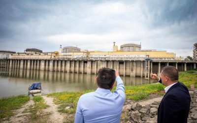 Cernavodă: Reactoarele pornesc târziu. Dunărea, prea slabă în septembrie