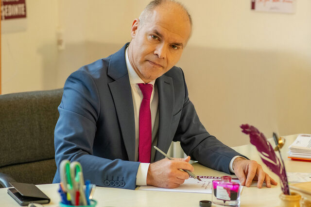 Funeriu: Școală fără ipocrizie? Politicienii și sindicatele, la examen