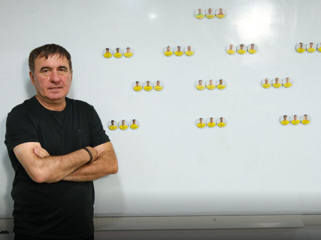 Hagi, revenire la națională după un deceniu: Pariul Generației