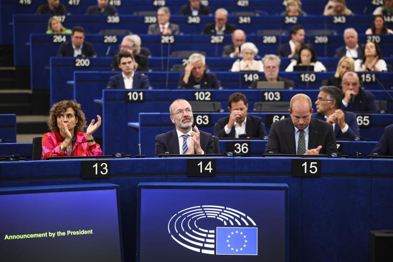 Weber: Apărare europeană unită contra haosului politic