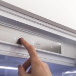 Frigiderul la rece: Ce setezi greșit de ani de zile