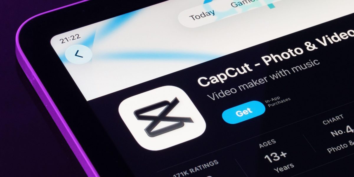 CapCut: Toate subtitrările, un singur stil. Font, culoare, animație globală