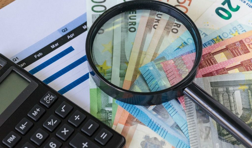 SME-Eco-Tech: Peste 250.000 lei nerambursabili pentru IMM-uri