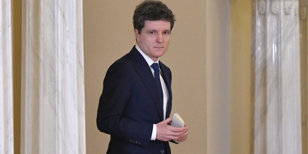 Nicușor Dan în Washington Times: „Românii, americani pentru o zi”