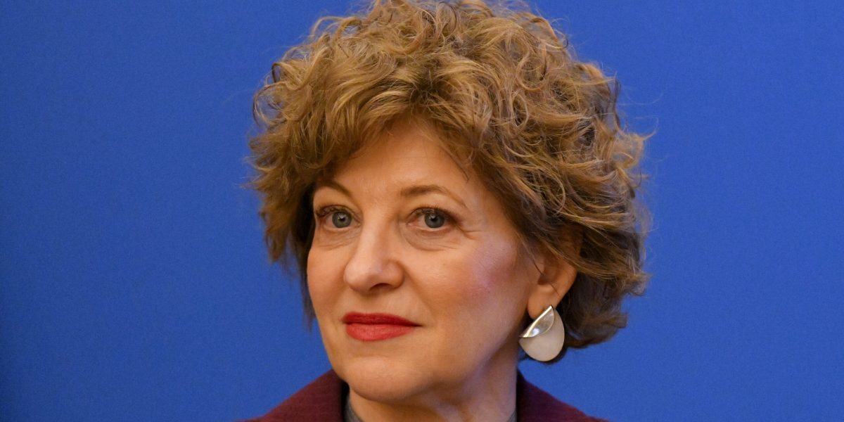 Oana Gheorghiu, revoltață: PSD vrea Guvern pe repede, susține Bolojan