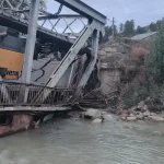 Pod de fier prăbușit pe DN12A: Blocaj între Bacău și Harghita
