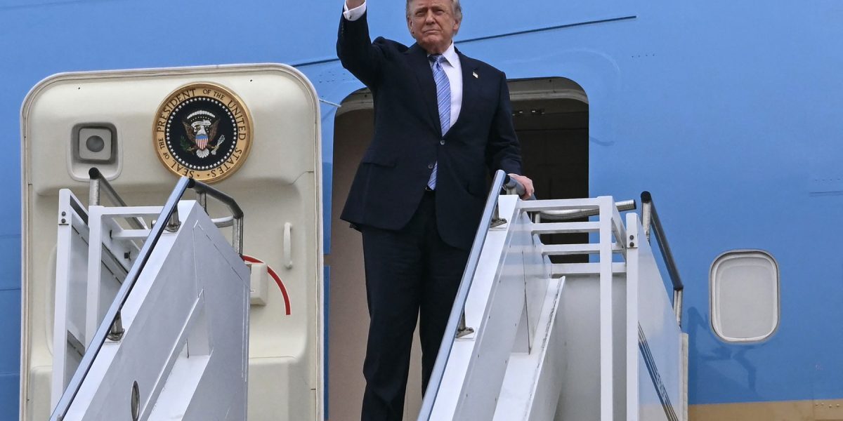Trump refuză Iranul, noi atacuri posibile în decembrie