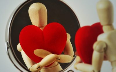 Critica te bântuie: Psihologia explică de ce preferăm răul