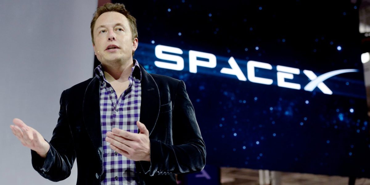 NASA, AVERTISMENT: SpaceX ar putea retrage capsula ieftină după 2030