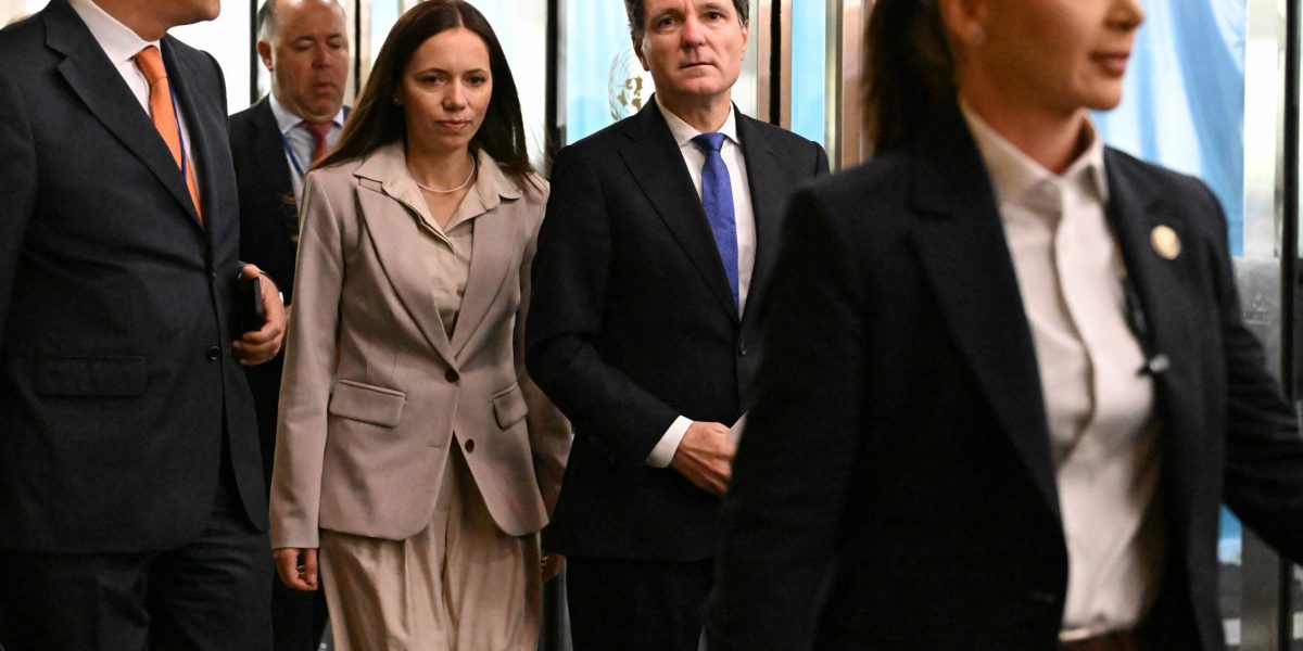 Mirabela Grădinaru: Bani publici, decontați de Cotroceni pentru iubita lui Nicușor Dan