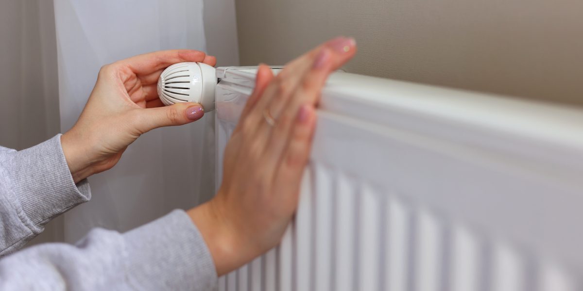 Aerisești caloriferele: înainte sau după ce pornește căldura?