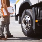 Șoferii de TIR în Spania: Câștiguri mari, dar mulți renunță