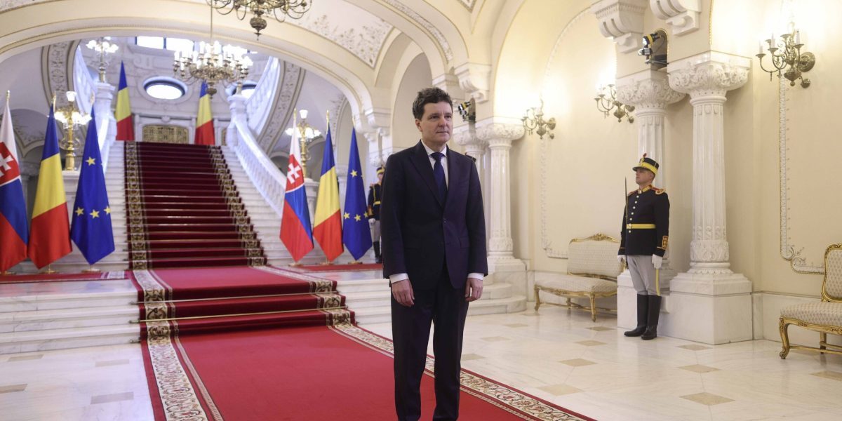 Nicușor Dan, atacat de mii după eșecul Siegfried Mureșan