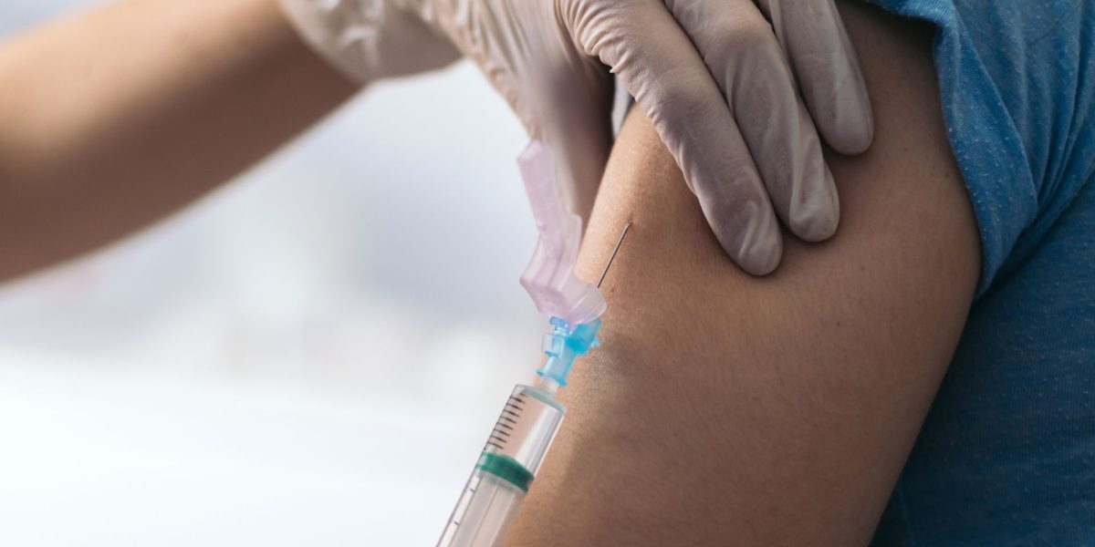 Gripa-n țară: cine ia vaccin gratuit acum