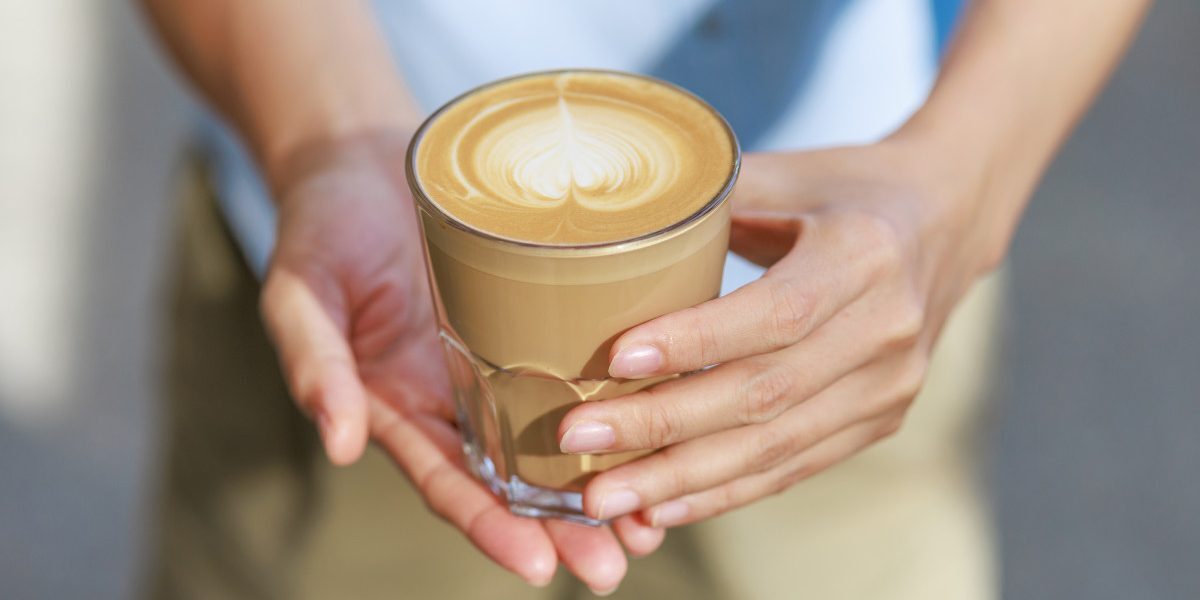 Cafeaua ta, mineral esențial, furat de o greșeală banală