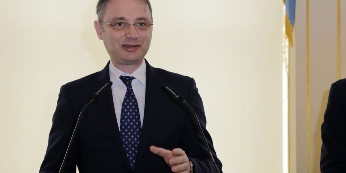 Luca Niculescu, negocieri pentru majoritate luni