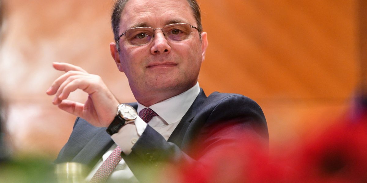 NICULESCU: Guvernul dorit, propunere-șoc pe scena politică