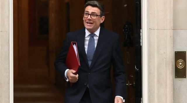 Burnham dezvăluie discuțiile cu Manchester City